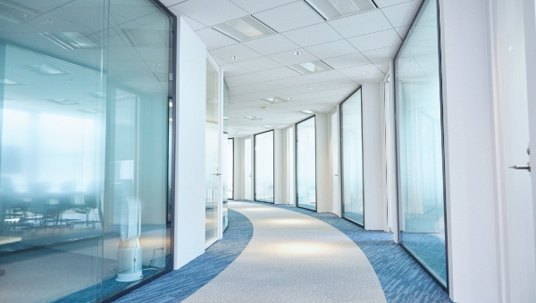 働く環境を知る